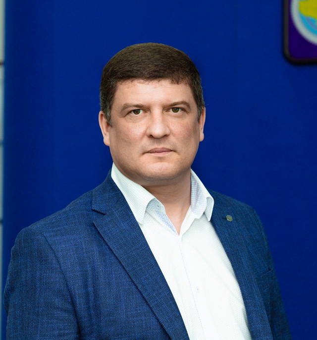 Евгений Тихомиров
